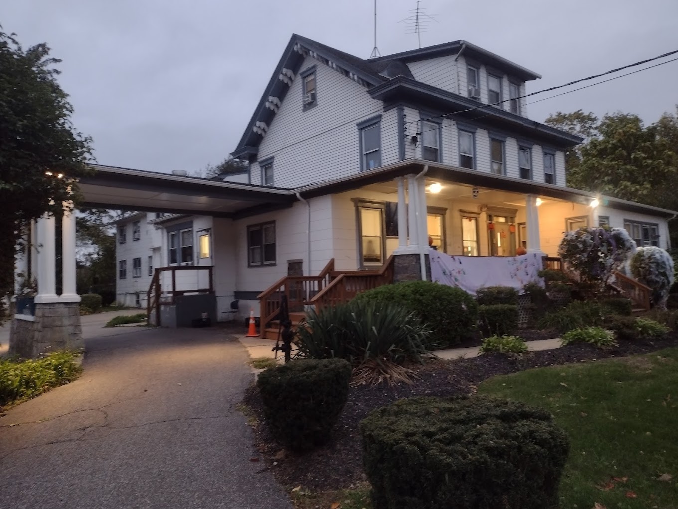 Phoenix House Hauppauge facility photo 2