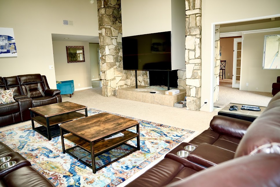 Axiom Sober Living facility photo 3