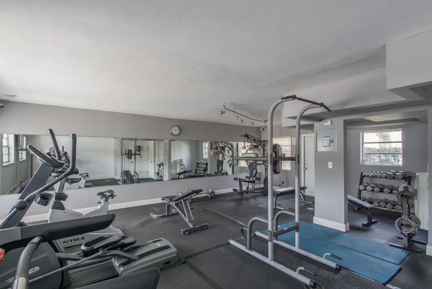 Evolutions Fort Lauderdale PHP facility photo 4