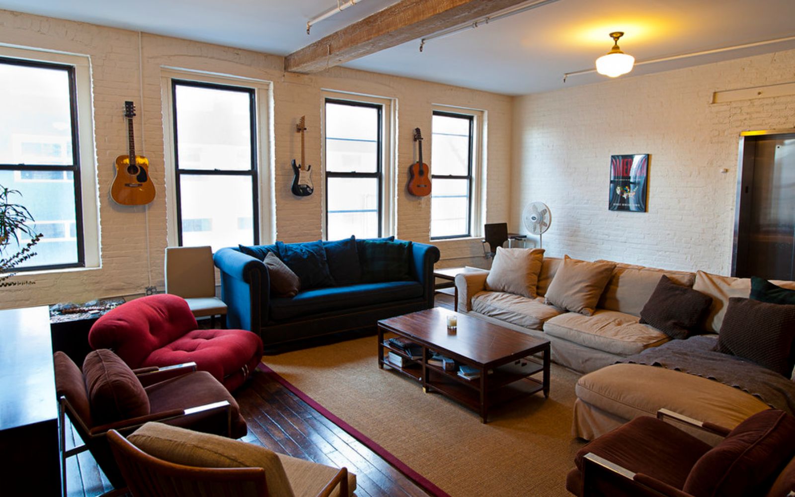 Williamsburg House facility photo 2
