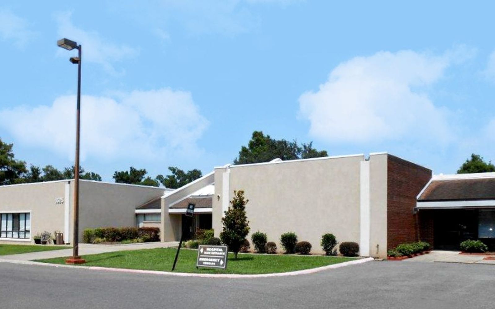 River Oaks Eating Disorder Treatment Center facility