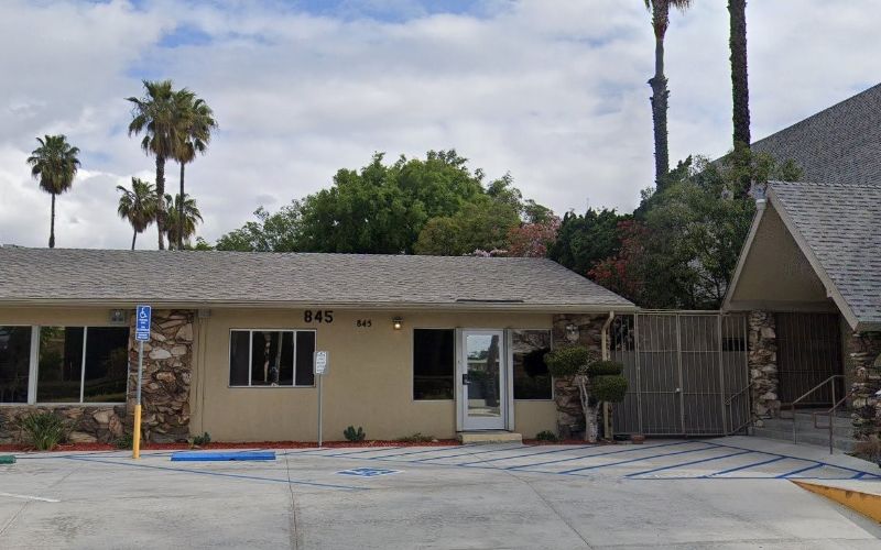 HealthRIGHT 360 Women's Center Pomona facility photo 2