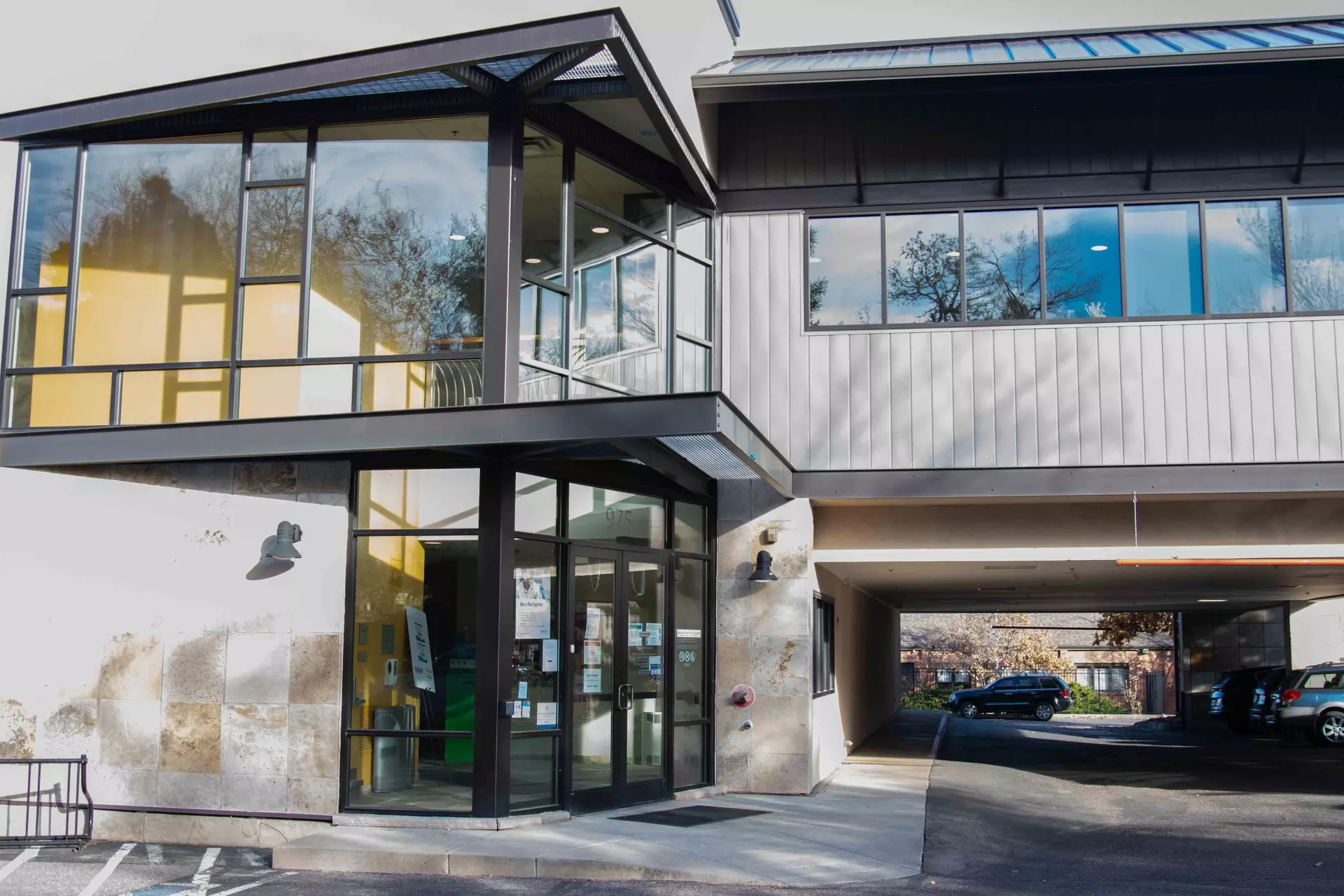 Clinica Family Health & Wellness - Norton Center facility
