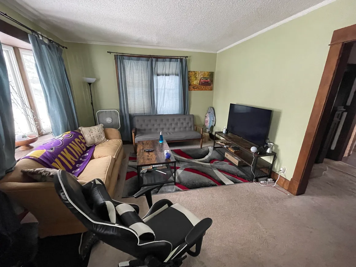 Larpenteur House - Recovery First Sober Homes facility photo 3