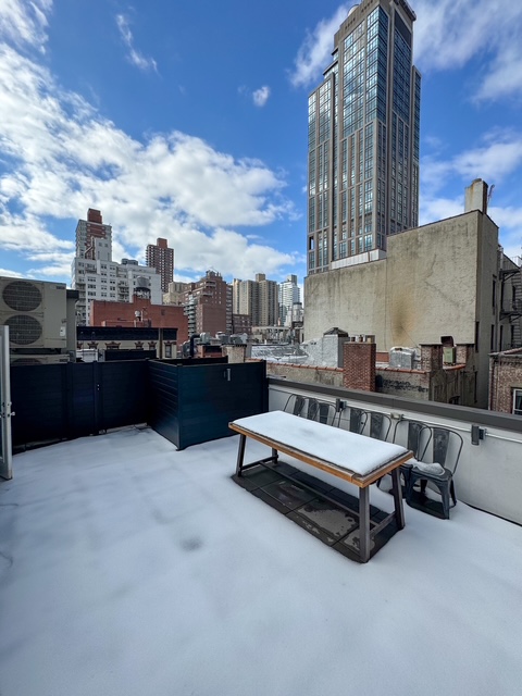 The Bridge NYC - 78th Street Sober Apartments facility photo 5