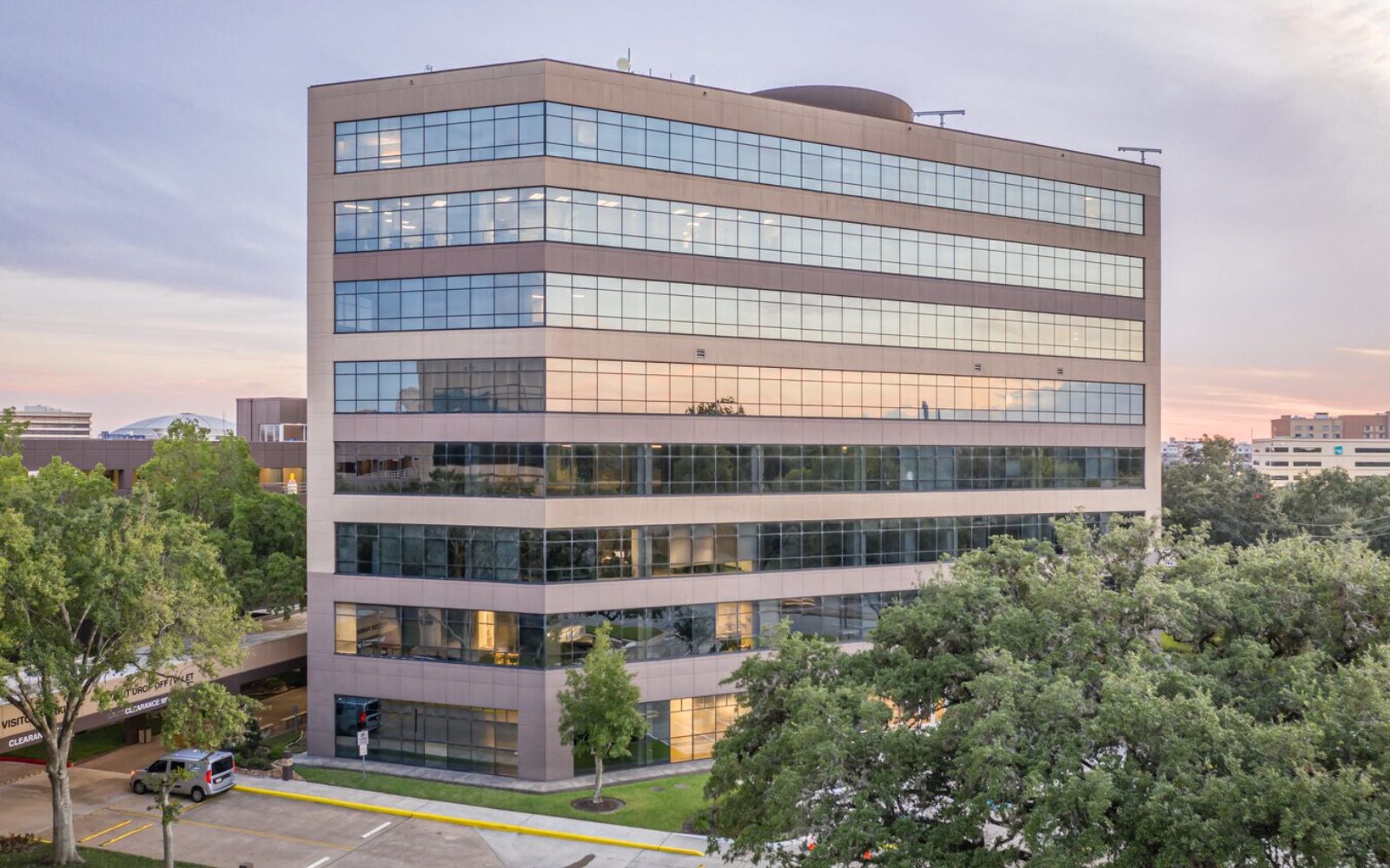 Pathlight Mood & Anxiety Center Houston: Treatment Options, Amenities