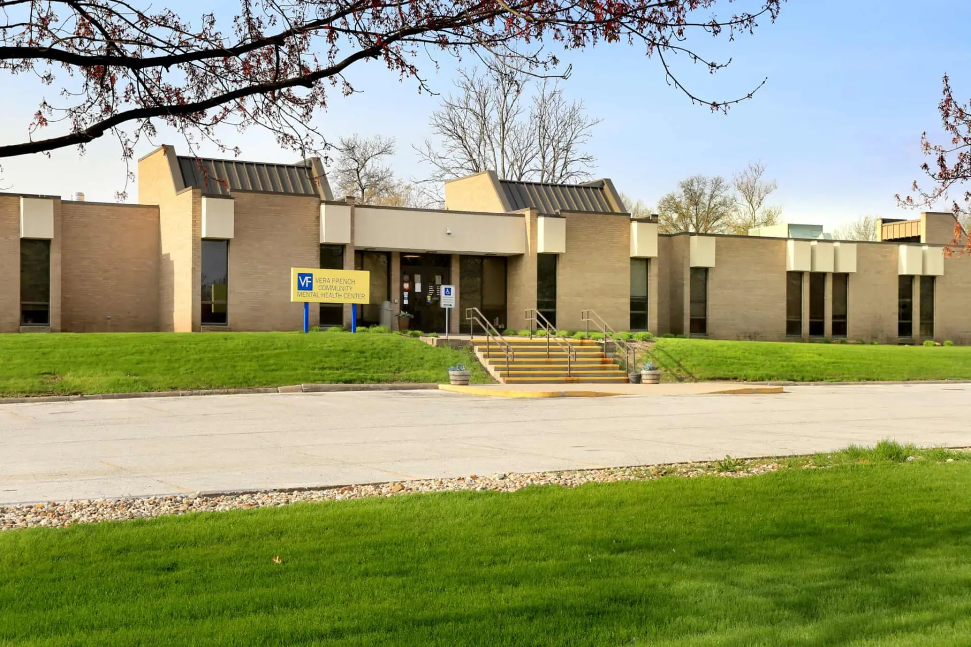 Vera French Community MH Center Davenport facility
