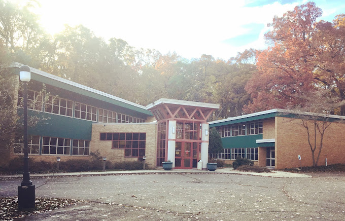 Elizabeth Upjohn Comm Healing Center facility