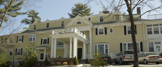 north-cottage-program-treatment-options-amenities-photos-norton