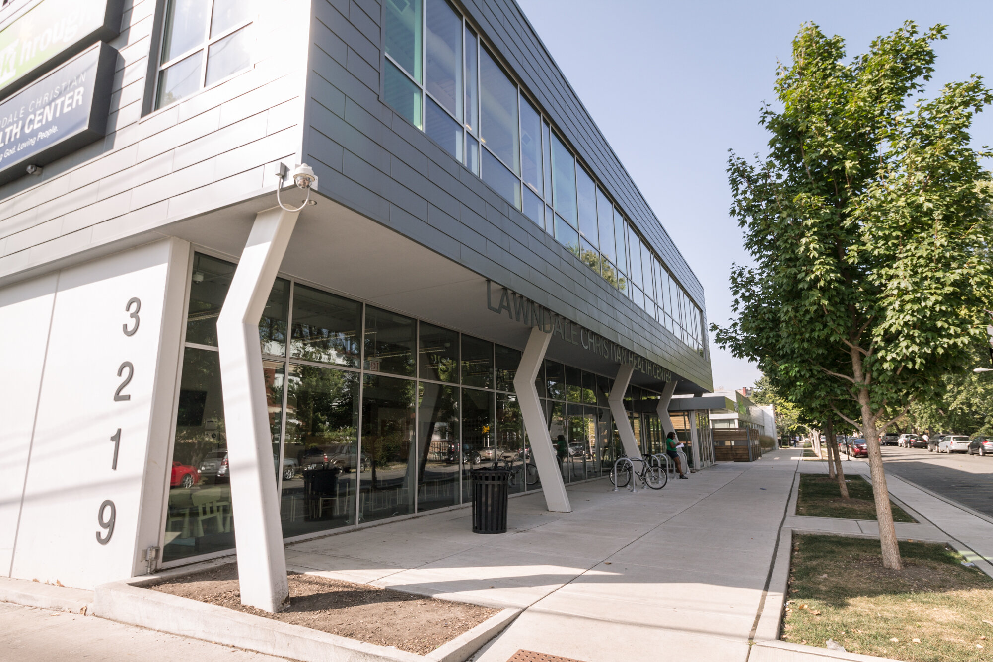 Lawndale Christian Health Center Breakthrough Clinic facility