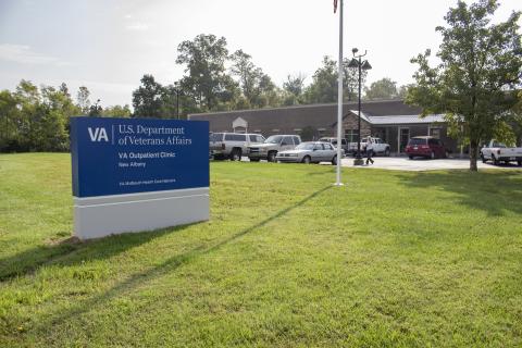 Louisville VAMC VA Healthcare Center/New Albany facility