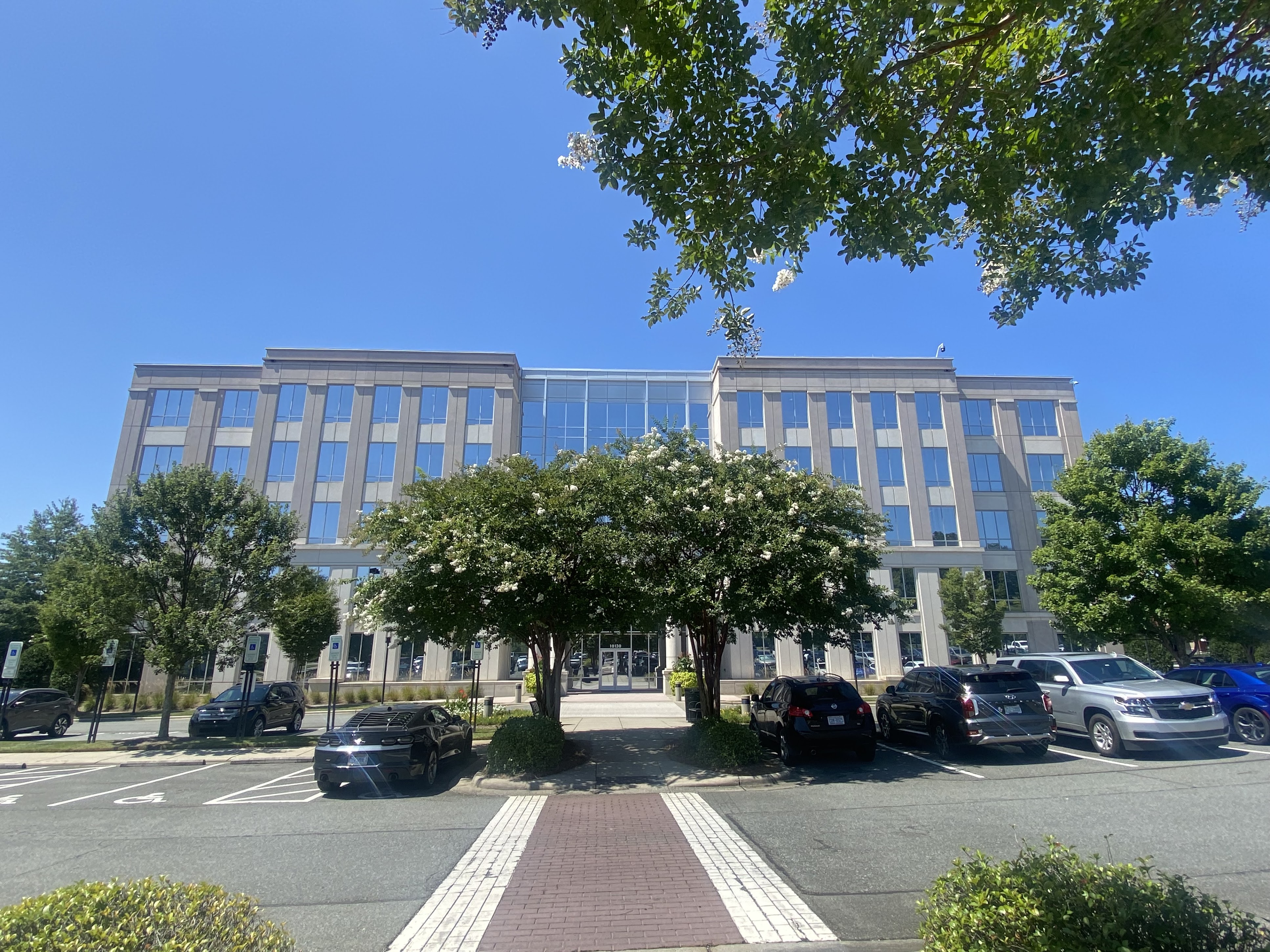 Pasadena Villa Outpatient North Charlotte facility photo 5