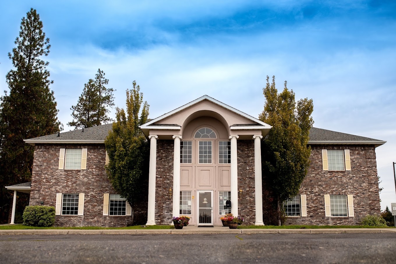 Royal Life Centers at Cascade Heights facility