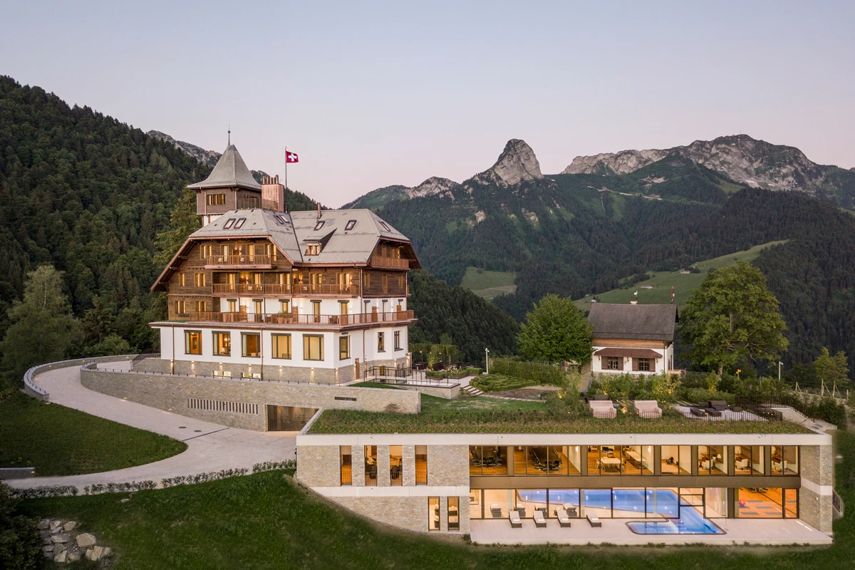 clinic les alpes switzerland luxurious secluded center individualized mental health treatment