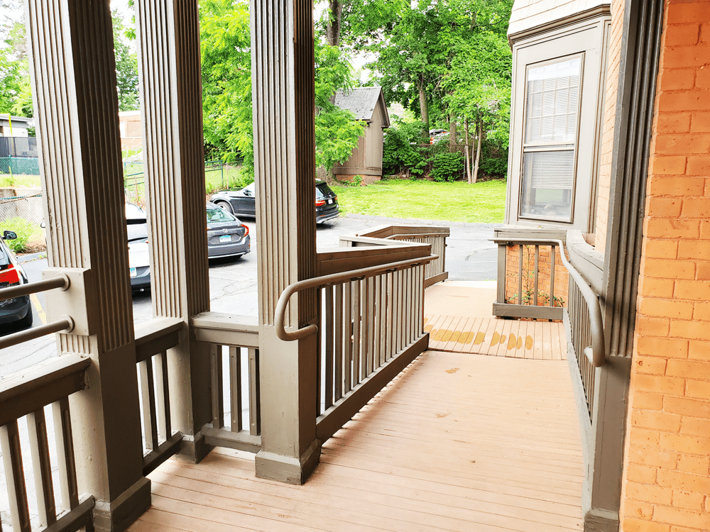 Russell Men's Sober House facility photo 4