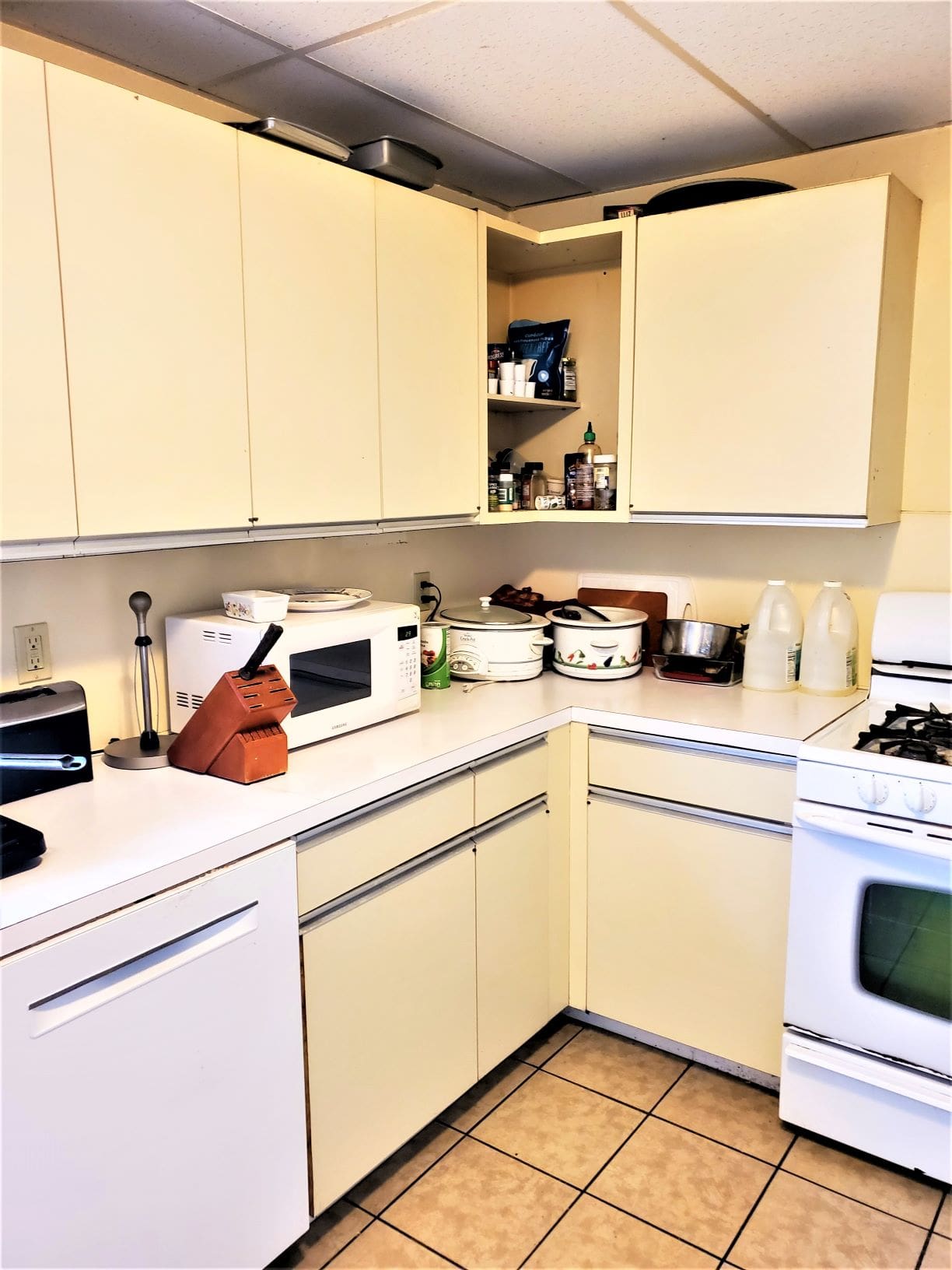 Kayaly - Beechwood Men's Sober House facility photo 4