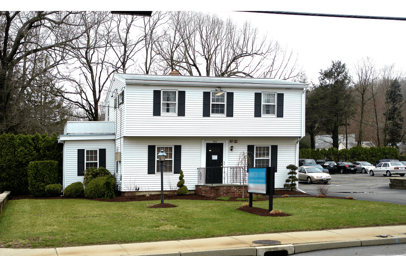 Kayaly - Toll Gate Women's Sober House facility