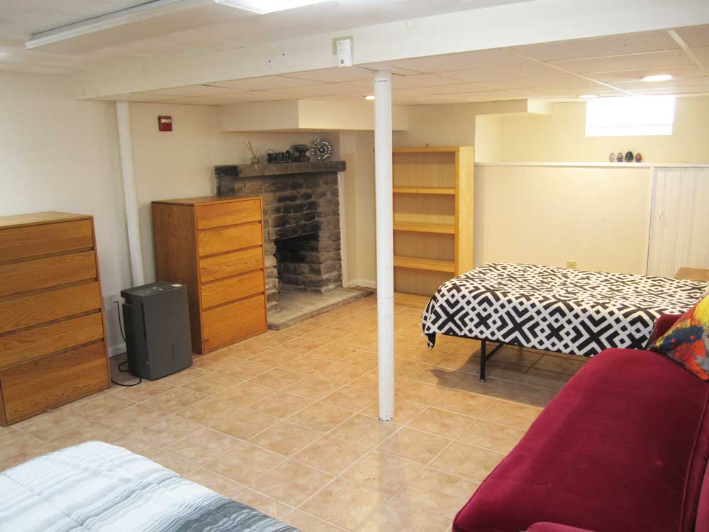 Kayaly - Toll Gate Women's Sober House facility photo 5