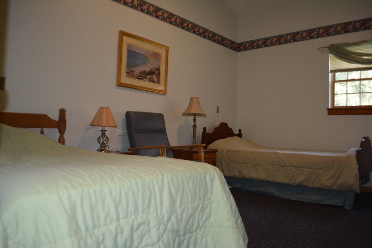 Retreat at White Birch Men's Halfway House facility photo 2