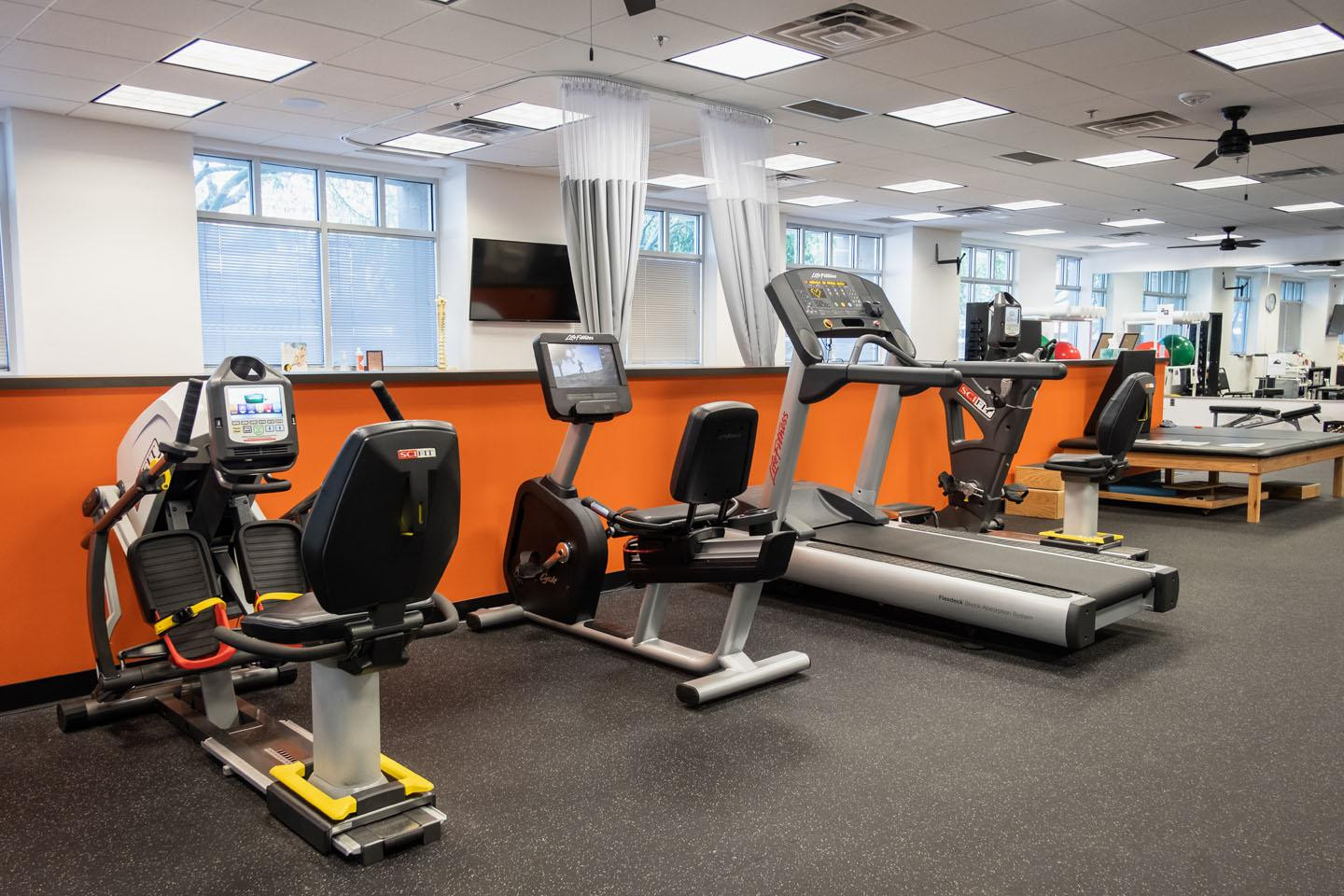 Recovia Deer Valley facility photo 5