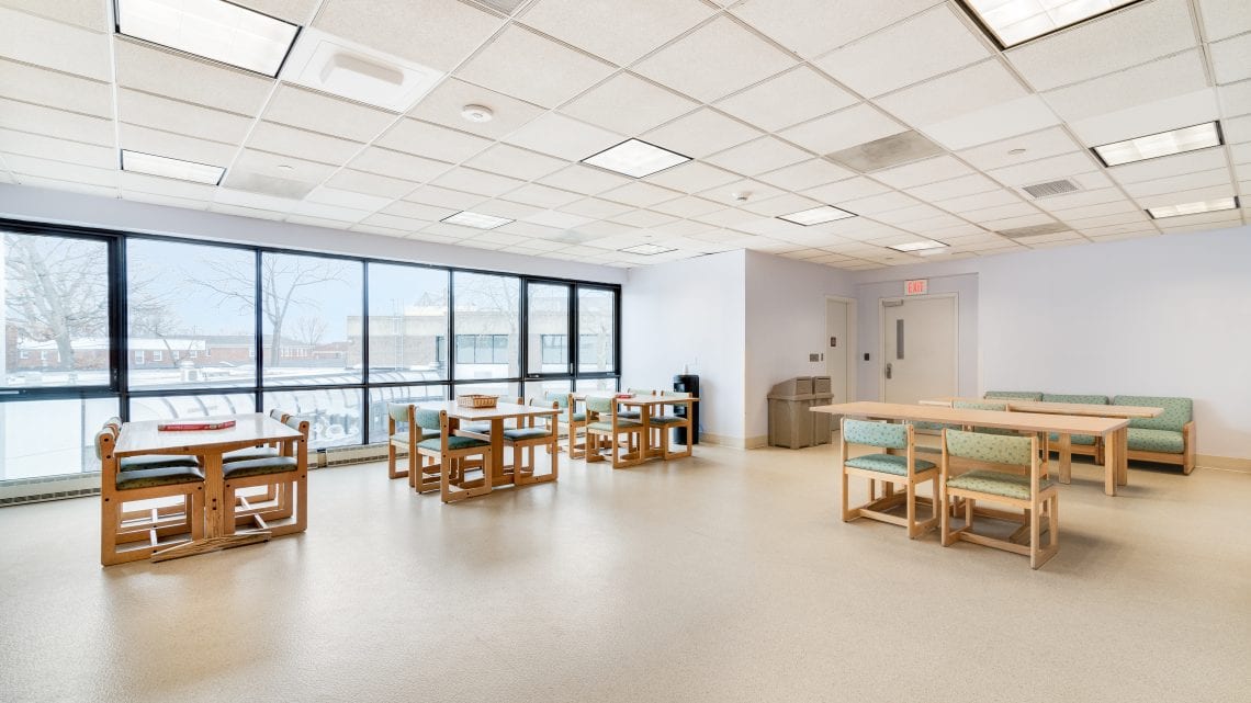 Summit Oaks Hospital facility photo 3