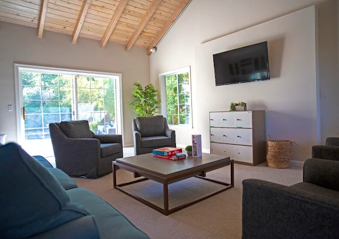 Evolve Teen Treatment Center - Woodland Hills facility photo 4
