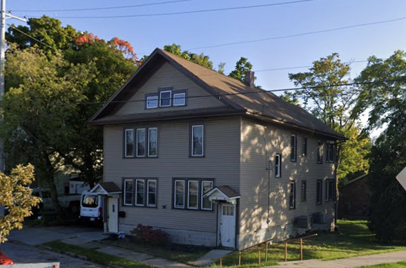 Bootstrap via website (https://recovery.com/residential/laurel-house-racine-wisconsin/)