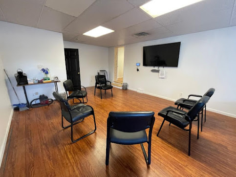 Cedar Recovery East Knoxville facility photo 5