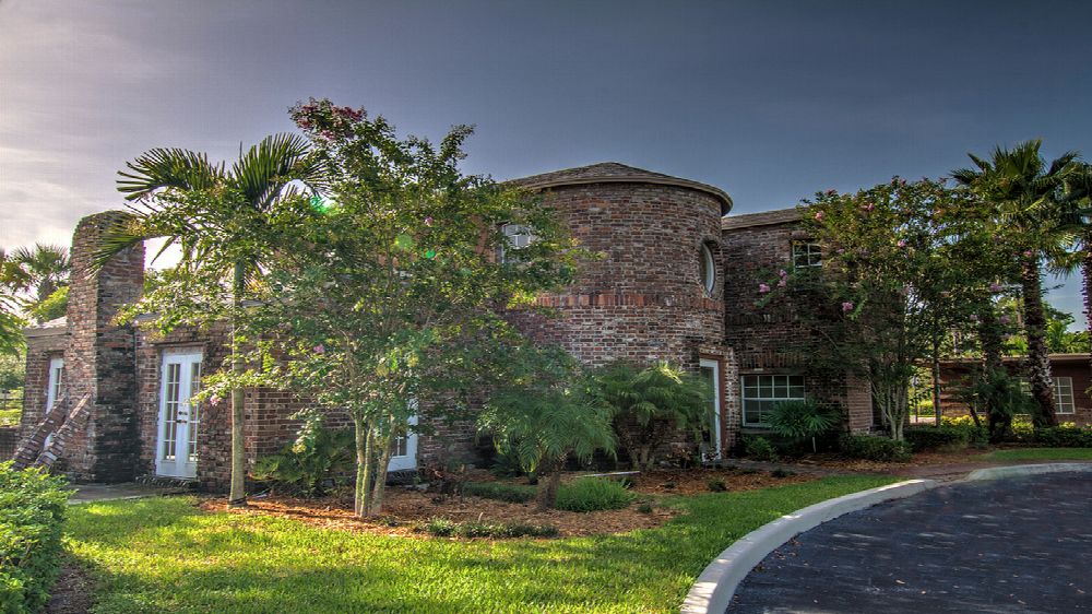 The Gardens at Lake Worth facility photo 3