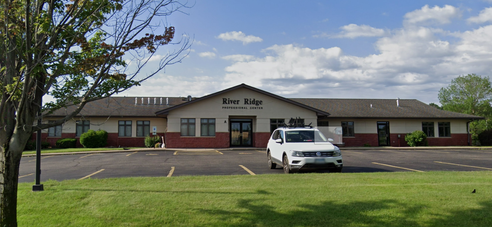 Caillier Clinic Eau Claire facility photo 5