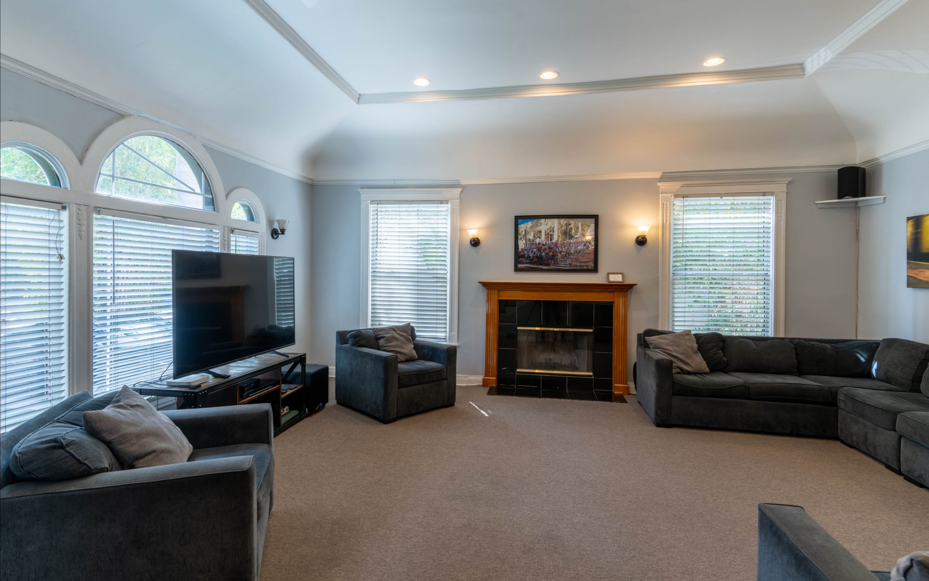 New Life House - Sober Living for Men in Los Angeles facility photo 5