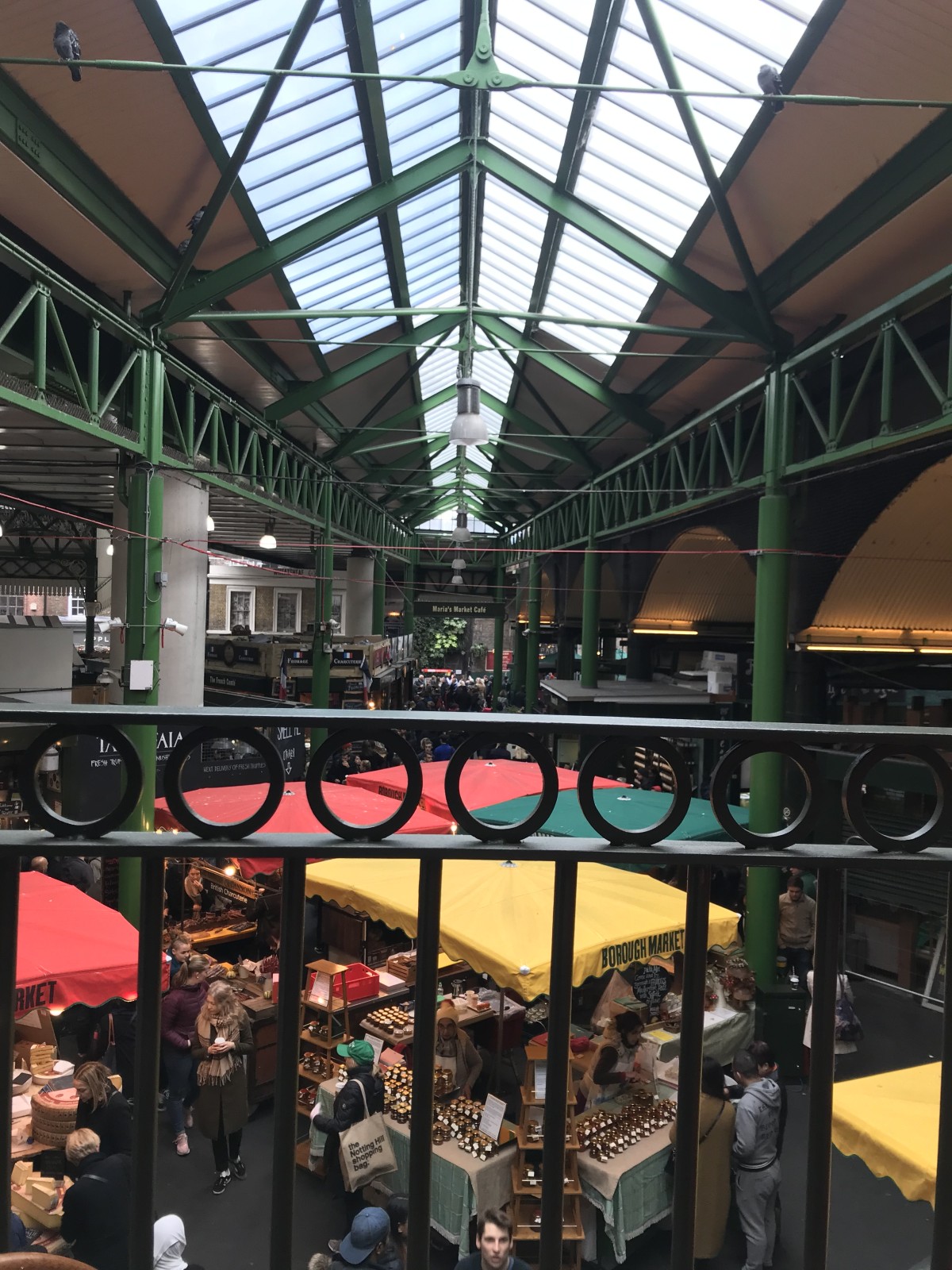 A restaurant that provides a great people watching spot across the market, they also provide cosy blankets for when it\x27s chilly!