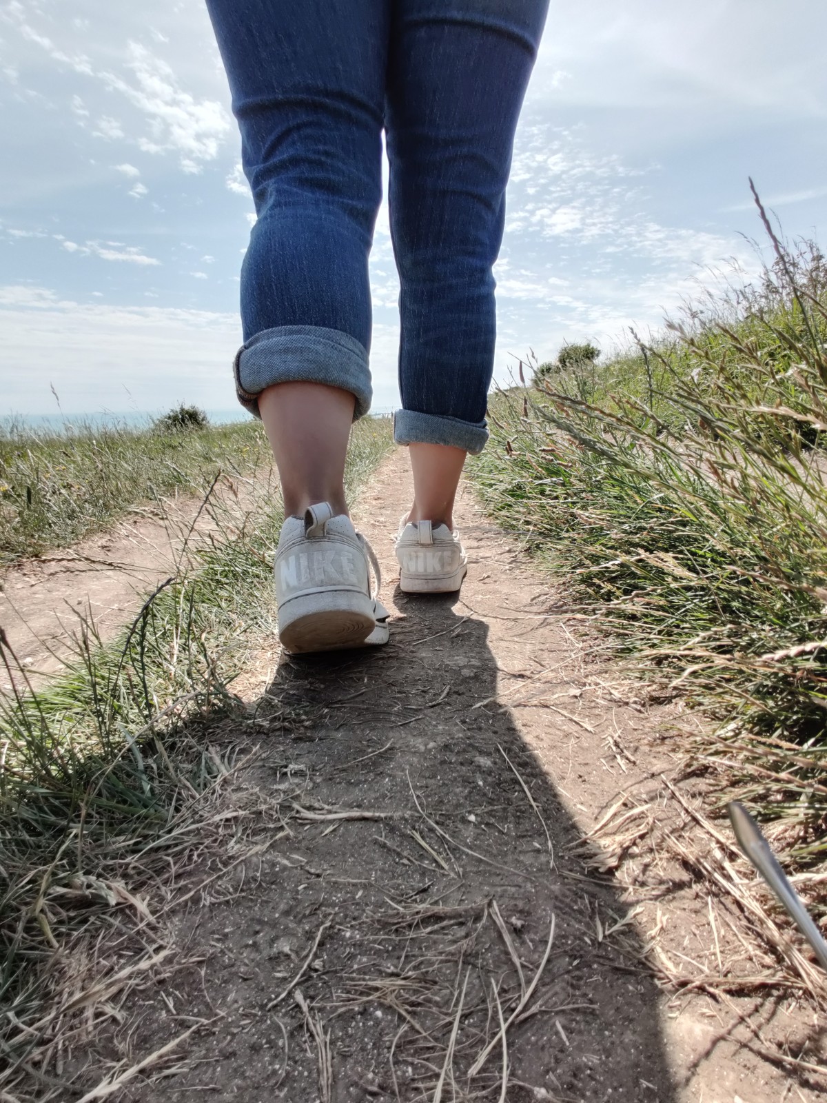 The walk should take around 1 hour each way.