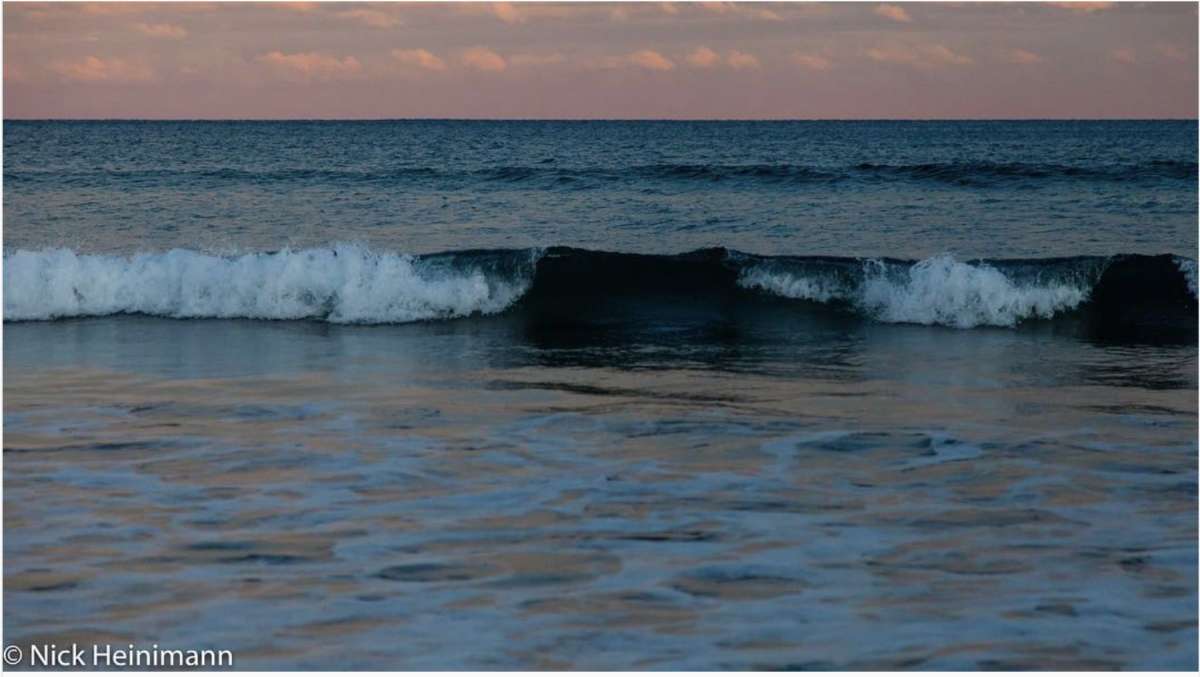 Waves crashing is so peaceful 