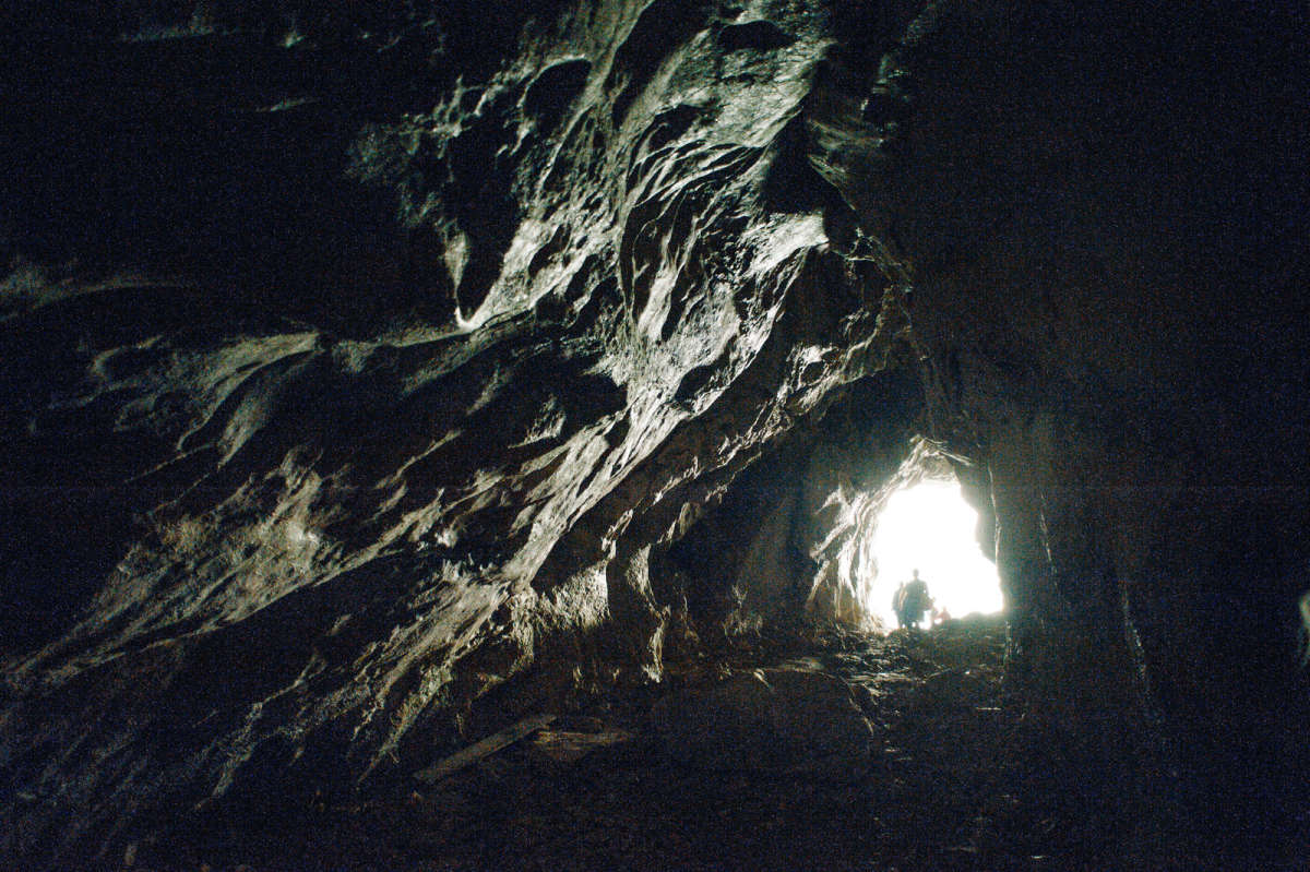 Man\x27s house cave