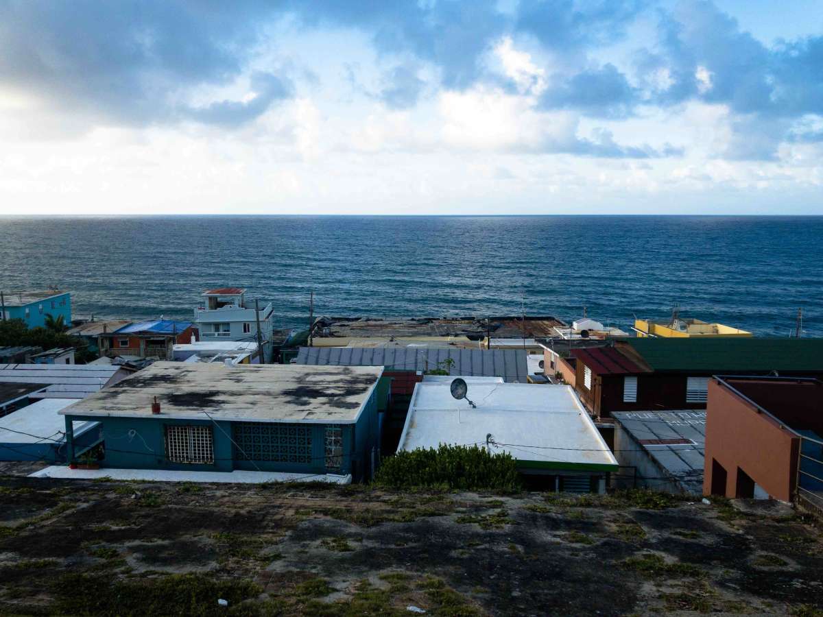 Beach-lined homes with a Brazilian favela feel. 