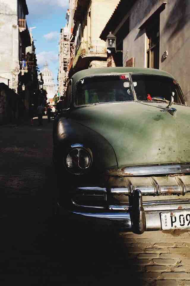 Vintage car in Havana 