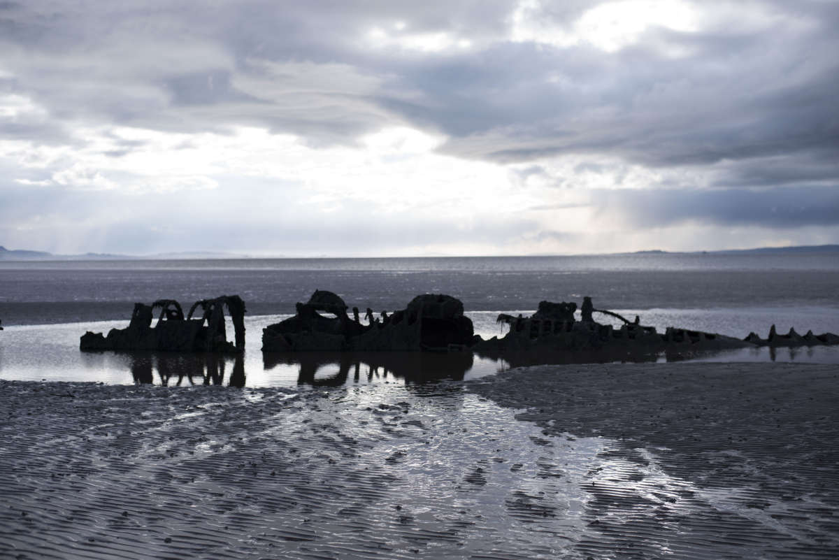 wreck of a XT craft