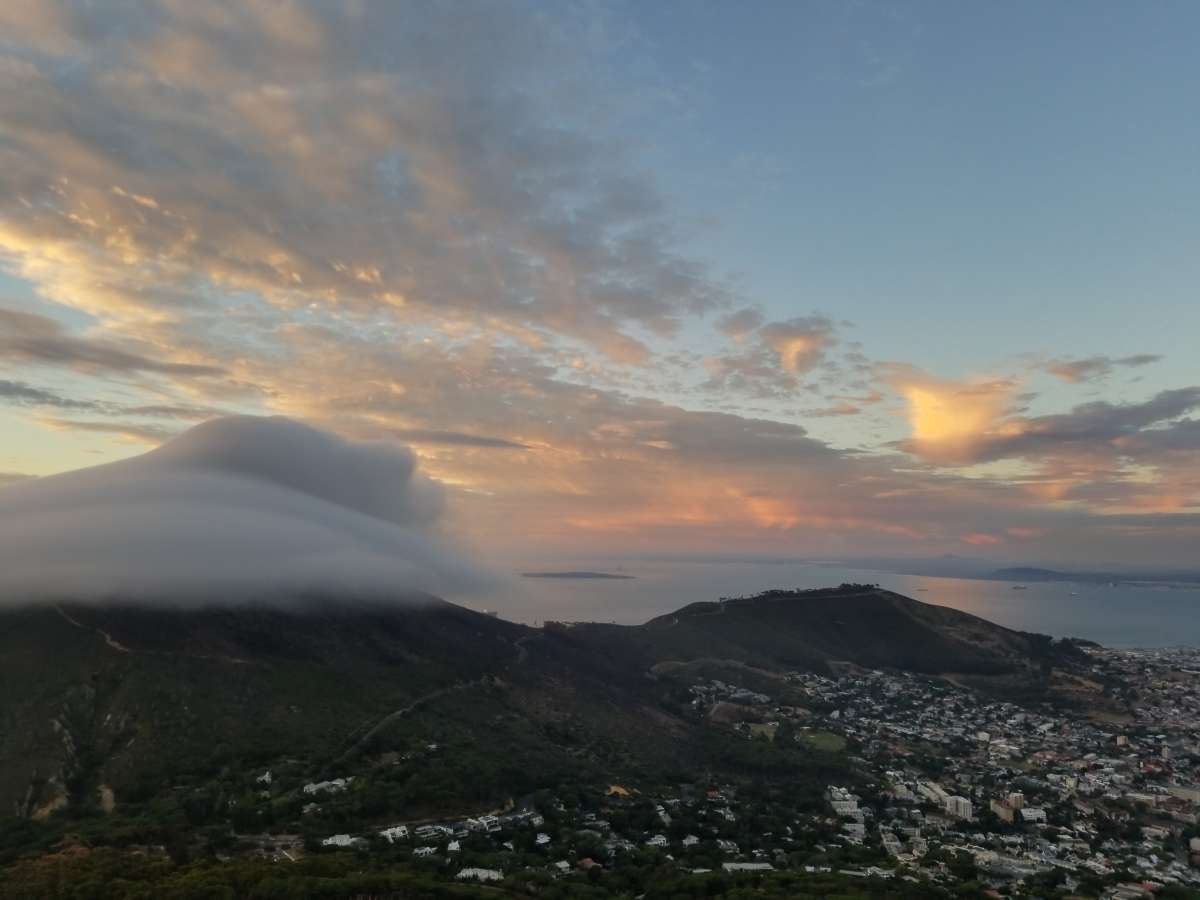 Curtain of clouds over Lion\x27s head(View from Kloof Corner)