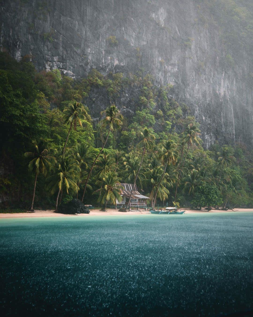 Tropical rains during our morning boat ride 