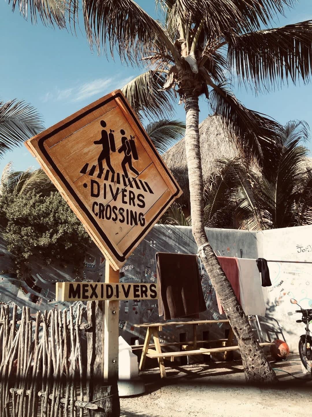 Divers Crossing :)