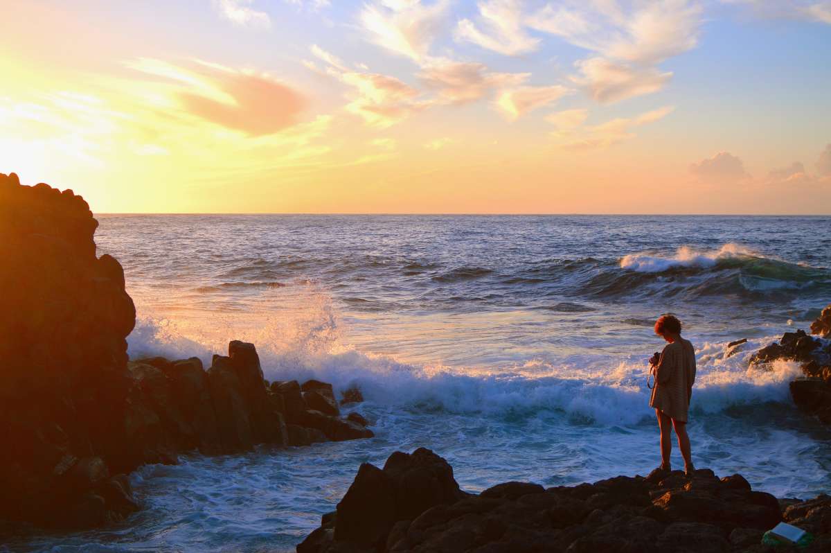 Aire taking some pics of the sunset at La Barranquera