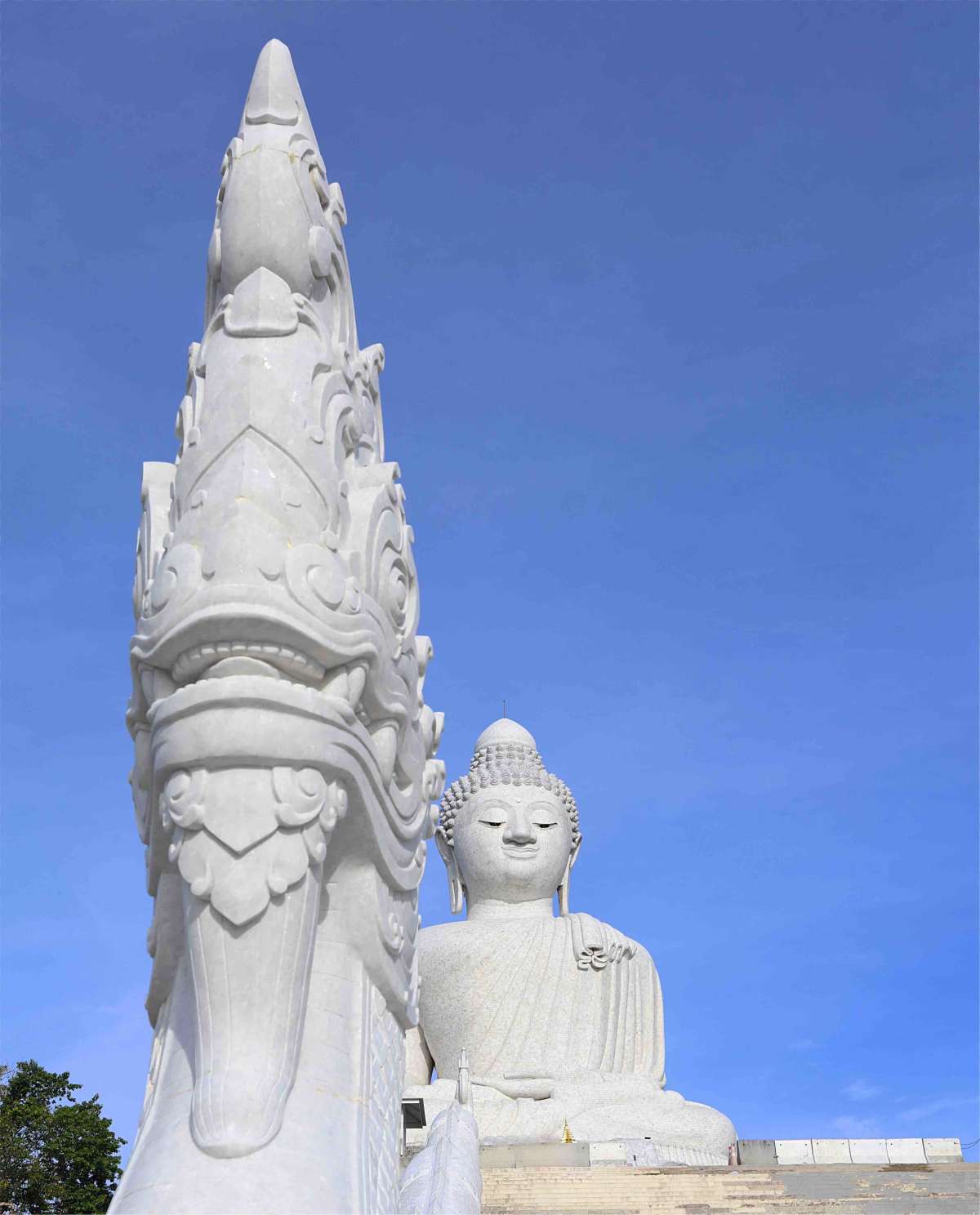 Naga Head and Big Buddha 