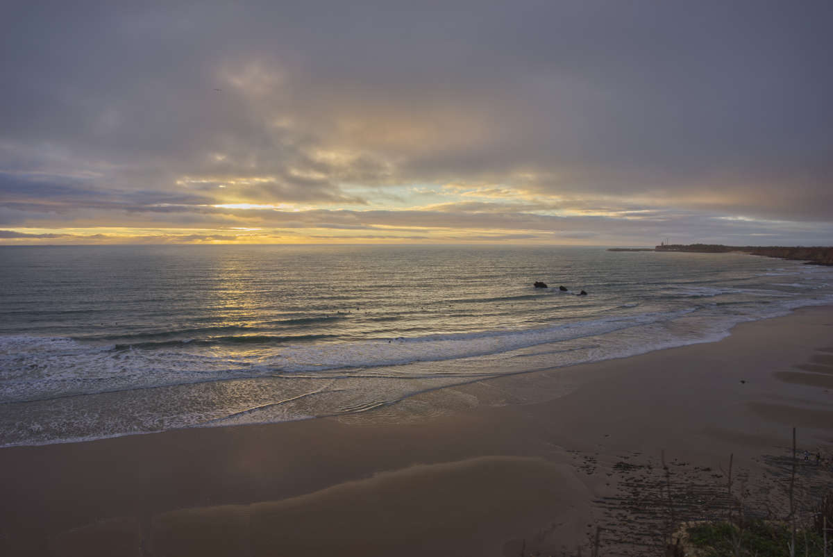 Surfers at Fuente del Gallo, Conil