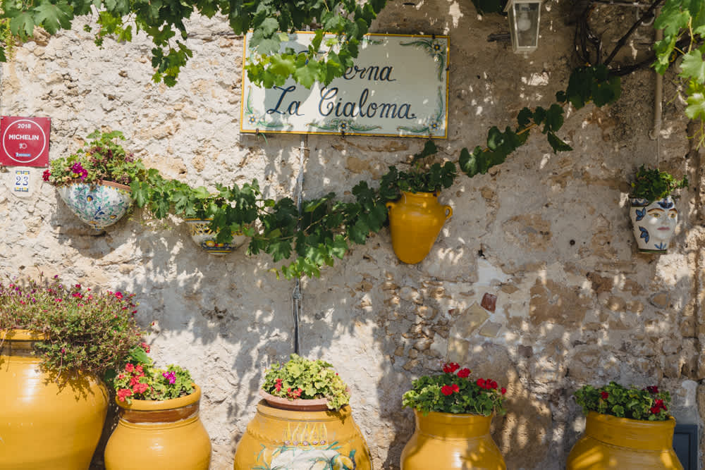 Seafront restaurant La Cialoma