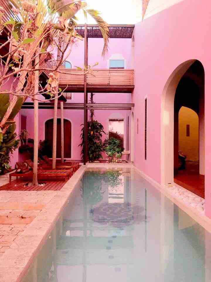 the gorgeous pool at Rosas \x26 Xocolate