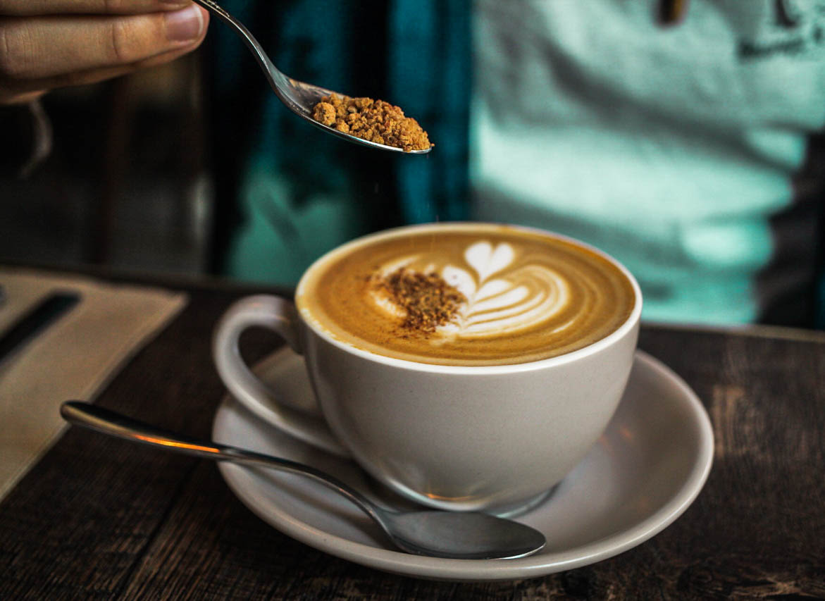 Flat white with latte art