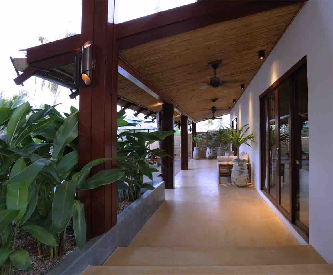 Corridor to the Two Poolside Bathrooms