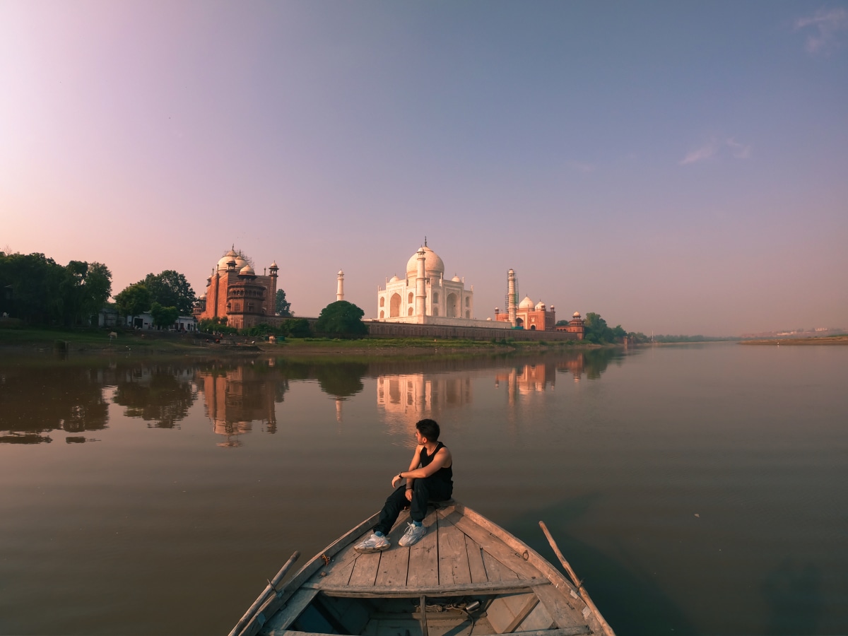taj from the yauna ghat