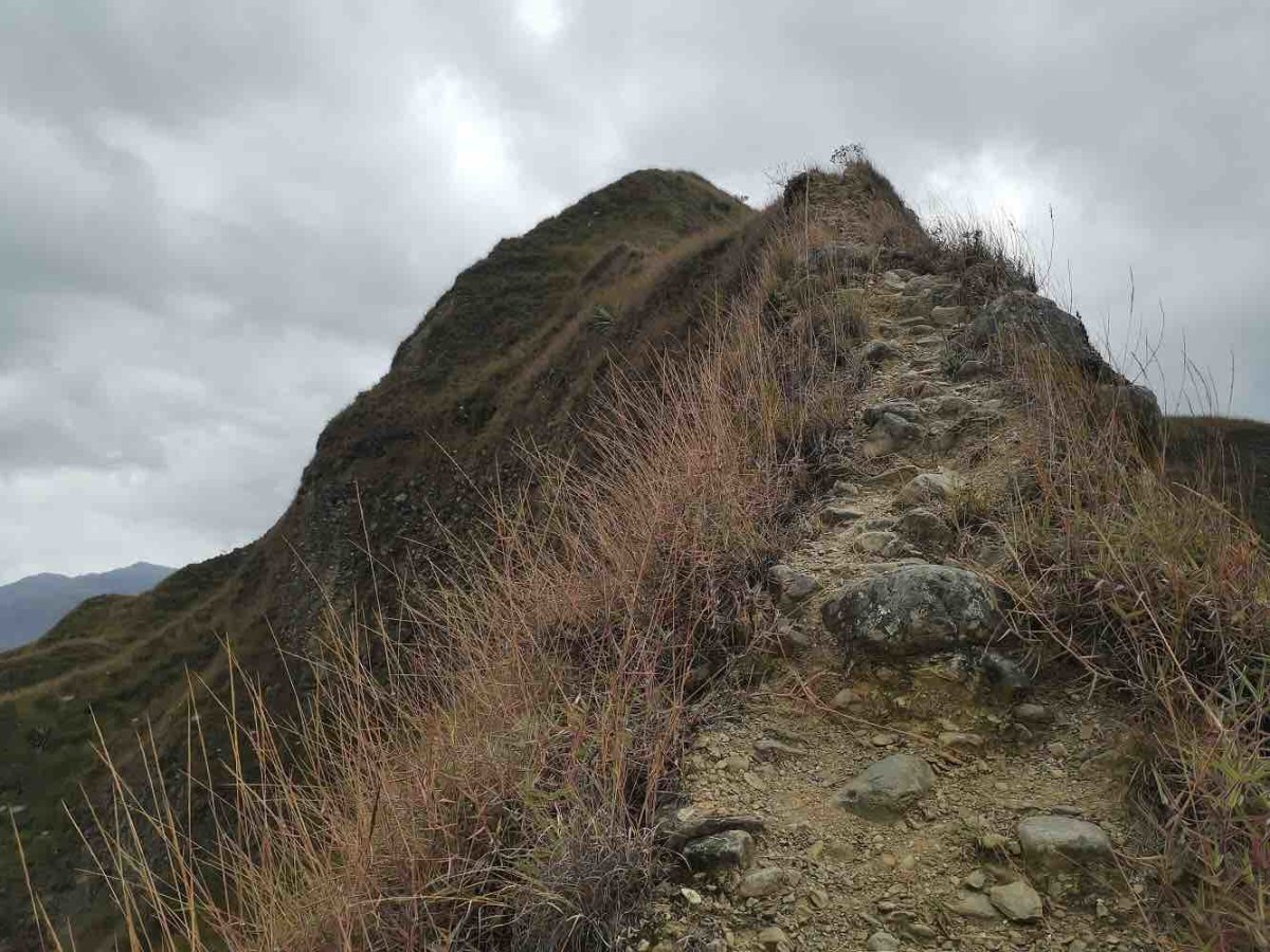 The narrowest point of the ridge